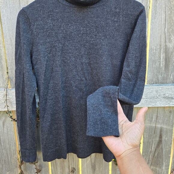 Pendleton Womens 100% Merino Wool Turtleneck Sweater L Dark Gray Quiet Luxury - Picture 3 of 9